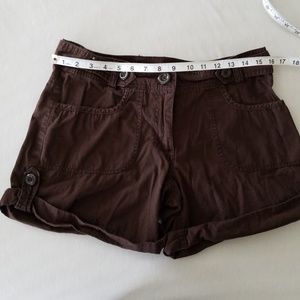 H&M brown cuffed shorts
